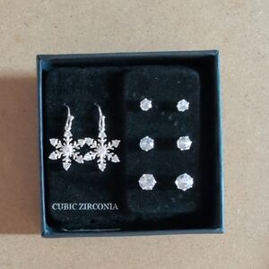 Macy's Elegant Silver Plated Cubic Zirconia Snowflake Earrings and Stud Set